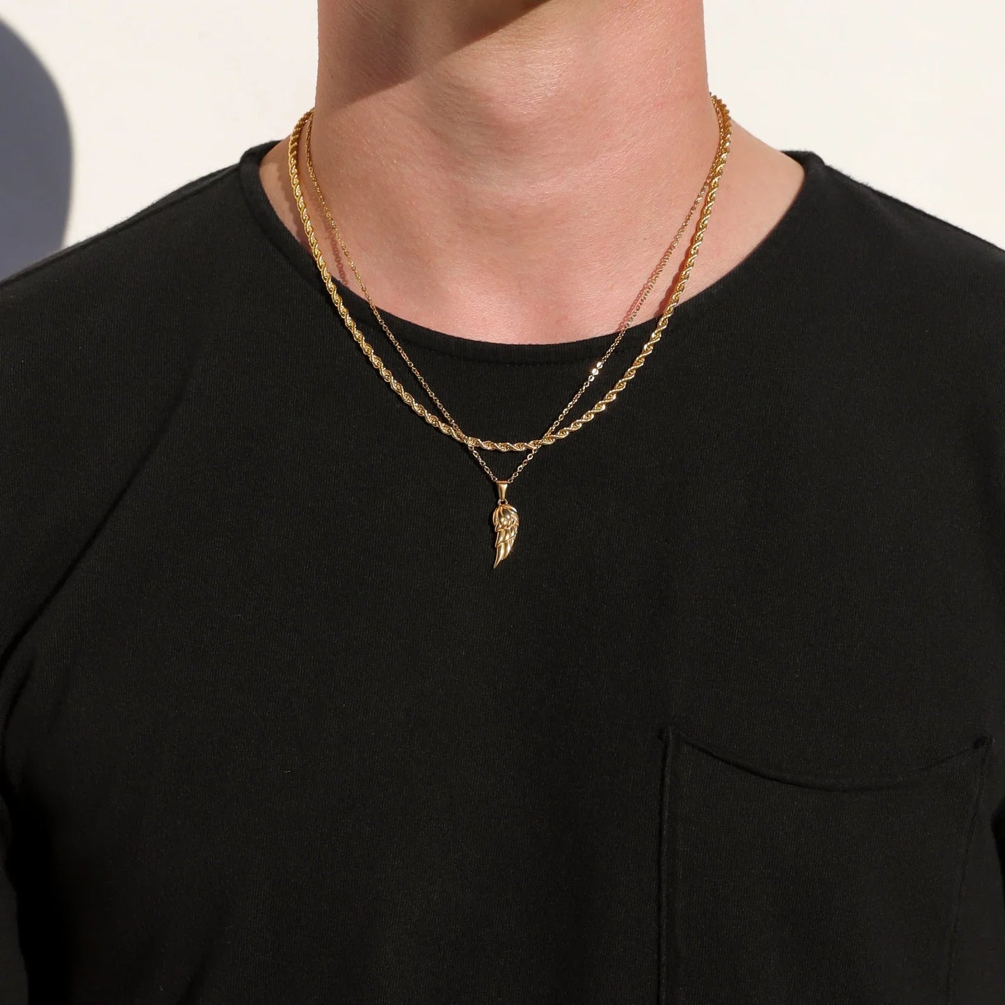 Wing Necklace Gold
